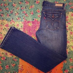 LEVI’S BOOTCUT JEANS